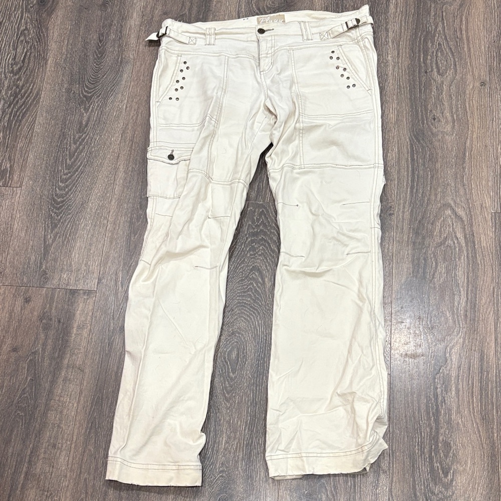 Plugg Cream Cargo Women’s Pants